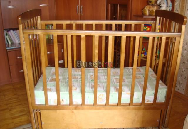 Продам детскую кроватку-маятник Москва