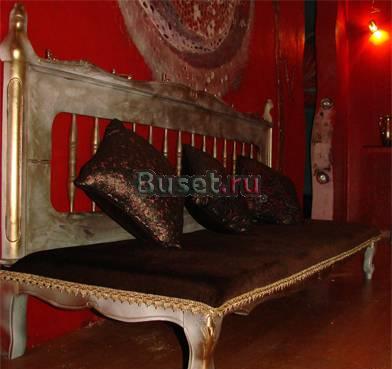 Банкетка в прихожую или будуар. Дерево Москва