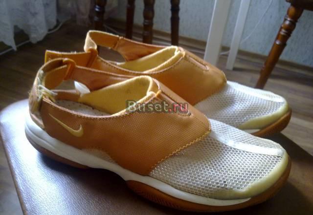 Продам жен. кросовки Nike Москва