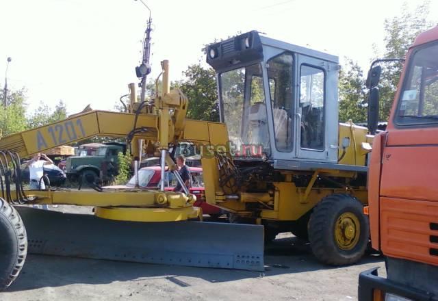 Продаем автогрейдер а-120 Челябинск