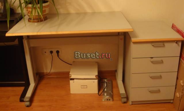 Письменный стол с выкатной тумбой Москва