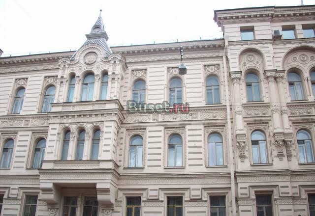 3к.кв. в центре с прекрасным эркером и видом Санкт-Петербург