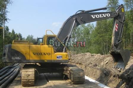 В налчии  Volvo 240 , Hitachi 240 Санкт-Петербург