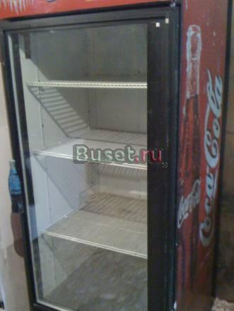 Продаю бу холодильный шкаф на 700л Москва