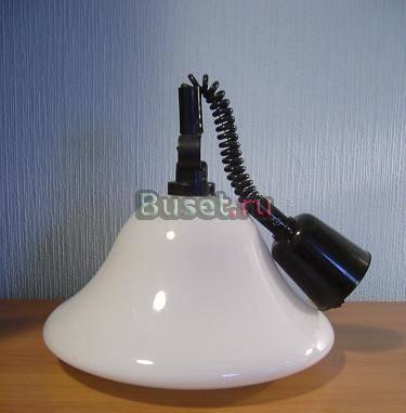 Продаю рабочую люстру на 1 лампочку. Ростов-на-Дону