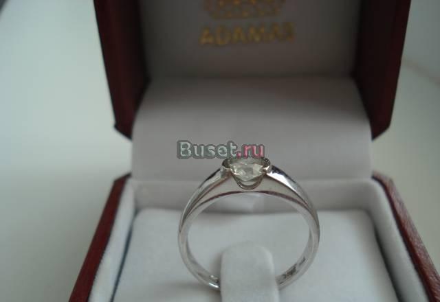 Кольцо из белого золота 750 с брильянтом 0,61 кр Москва