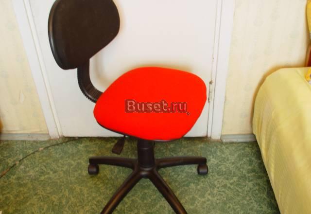 Стул компьюторный с регулировкой высоты Санкт-Петербург