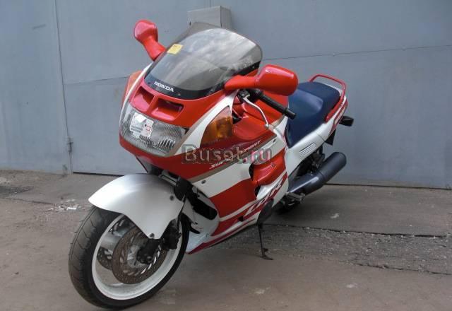 Продаю в отличном состоянии Хонда CBR 1000F Москва