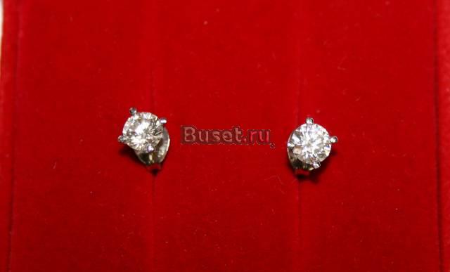 Серьги с бриллиантами,каждый камень 0.35 карат Москва