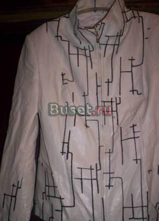 Куртка новая пресс. кожа с вышивкой р. 2XL Москва