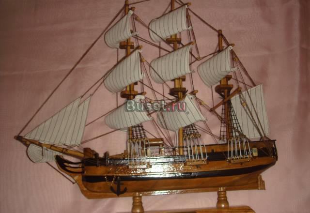 Модель корабля Москва