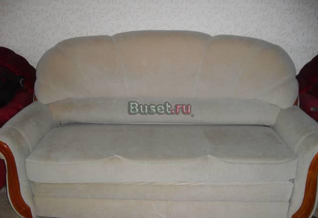 Диван бежевого цвета раскладной м. Ясенево Москва