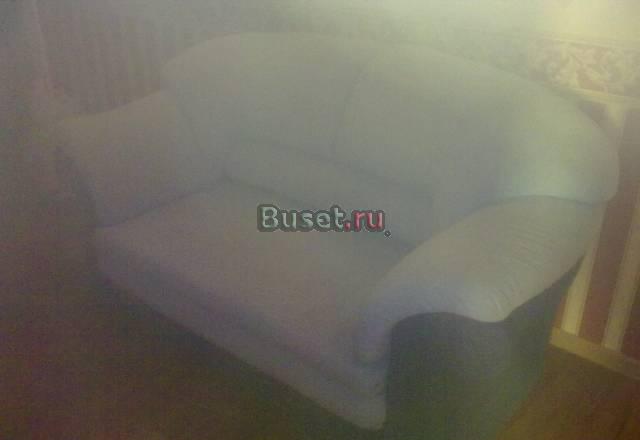 Диван новый, 2 письменных стола + 2 тумбы Москва