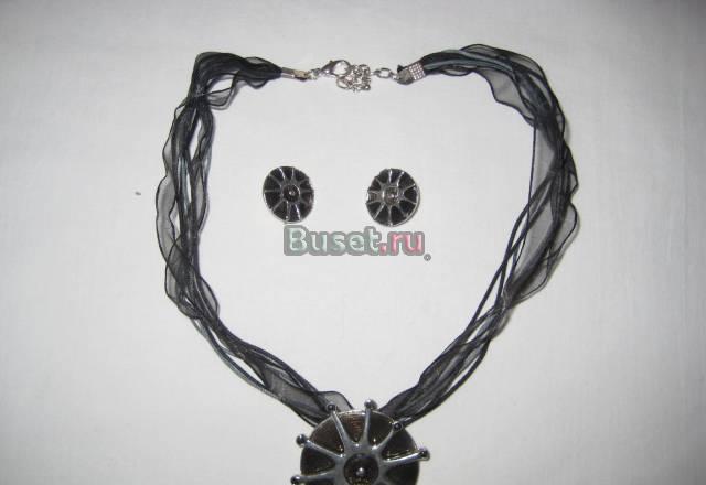 Колье и клипсы Москва