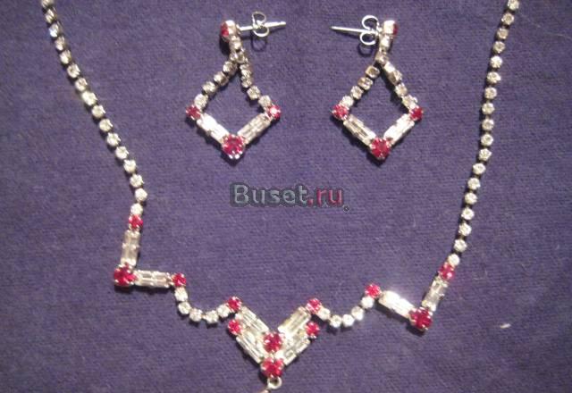 Колье и серьги Москва