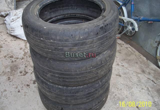 Продам 4 покрышки dunlop Москва
