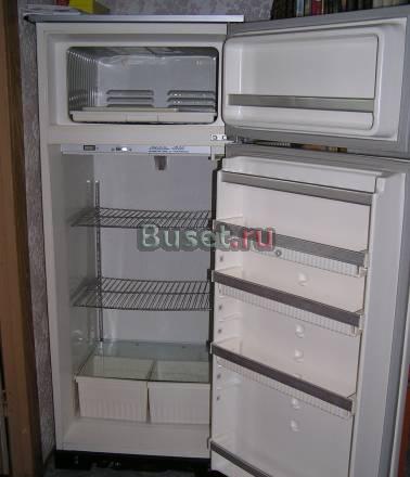 Продам двухкамерный холодильник Ока Москва