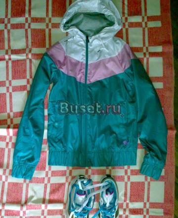 Ветровка + кеды (Pull Bear) Москва