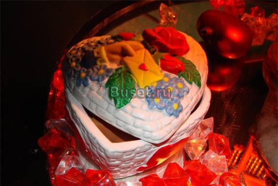 Шкатулка для украшений в виде сердца Москва