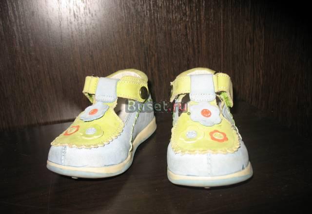 Туфли детские в идеальном состоянии(как новые) Челябинск