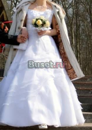 Продам свадебное платье+подъюбник+сумочка Лобня