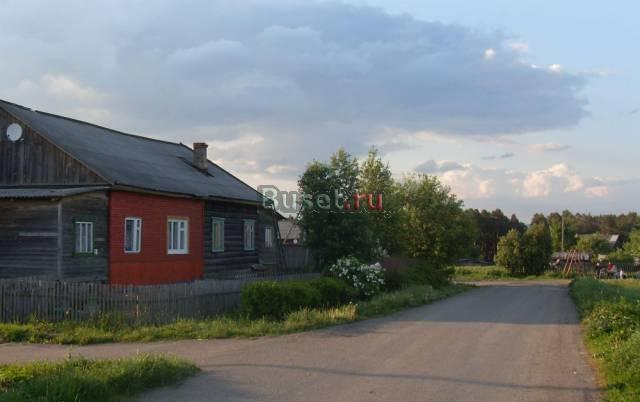 В провинциальном городке у озера квартира Москва