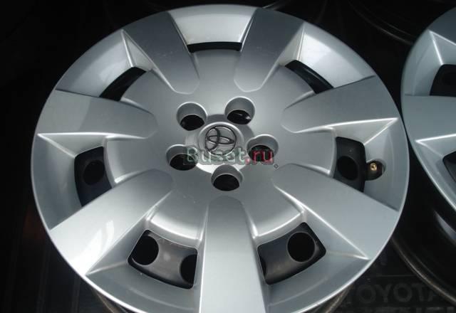 Колпаки R-16 на Toyota Avensis ( оригинал ) Москва