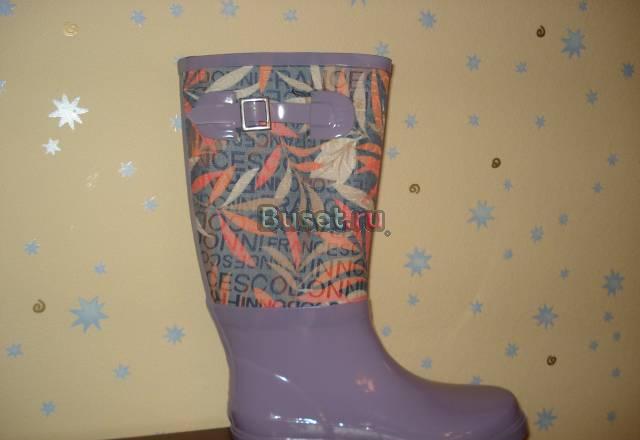 Продаются стильные резиновые сапожки Санкт-Петербург