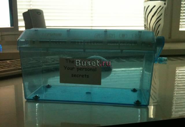 Продам мини-шредер (ручной измельчитель бумаги) Москва