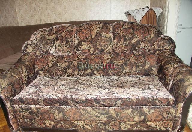 Продаю диван-кровать, сервант, тумбочку Москва