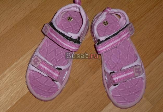 Новые спортивные тапки из Финляндии 31-32р-ра Санкт-Петербург