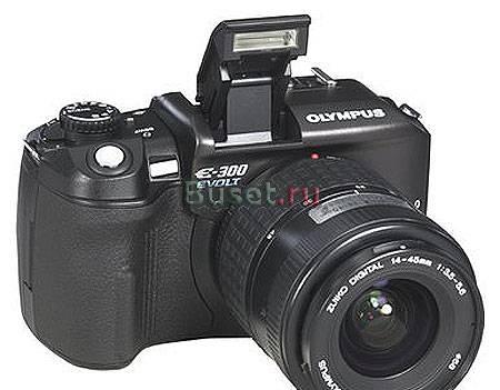 Фотокамера Olympus E-300 Kit, в полном комплекте Москва