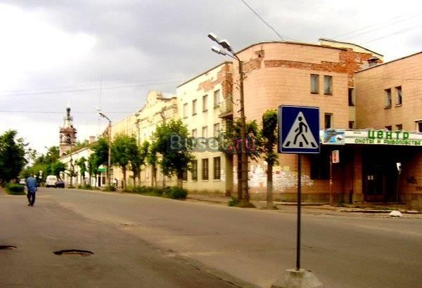 Двухкомнатная квартира в центре Луги Луга