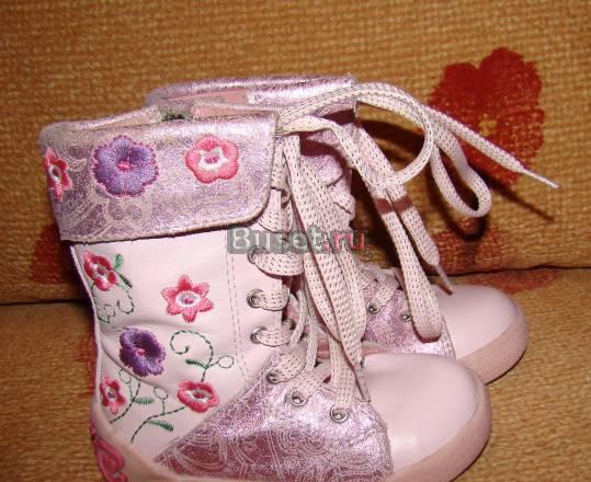 Сапожки для принцессы р. 20 кожаные, почти новые Санкт-Петербург