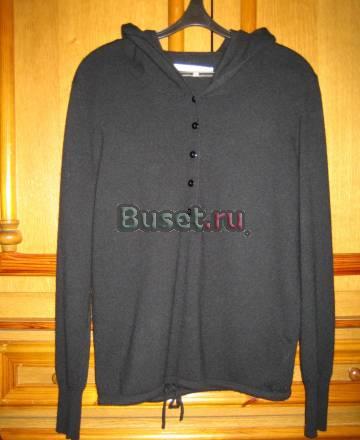 Джемпер черный с капюшоном Москва