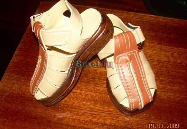 Новые кожаные босоножки (первая обувь) Москва