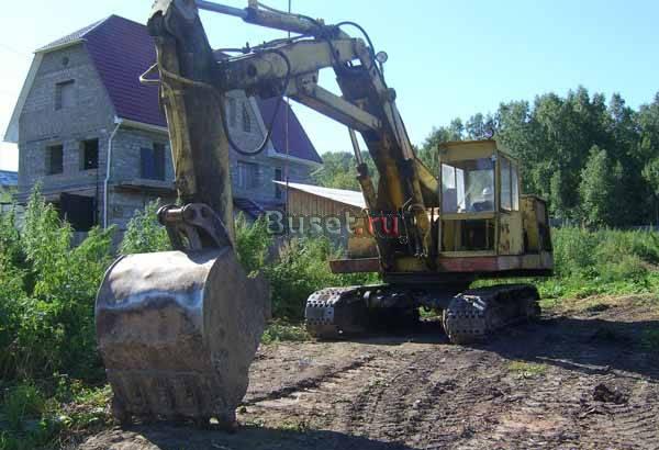 Продам экскаватор ЭО-4121А гусеничный. отс Красноярск