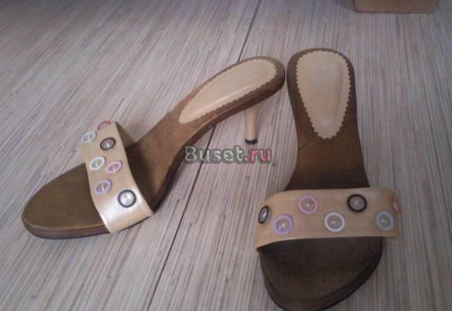 Шлепки на каблуке Санкт-Петербург