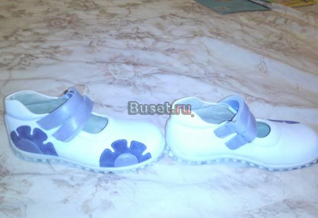 Новые кожаные туфельки 26 размера Санкт-Петербург