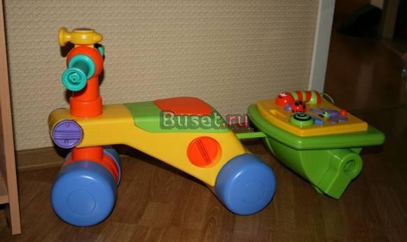 Продаётся б/у каталка-самокат "Tomy" Санкт-Петербург