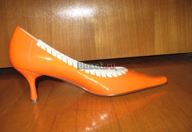 Оранжевые туфли 39 размера Москва