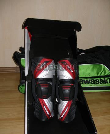 Наколенники EVS youth vision knee brace Москва