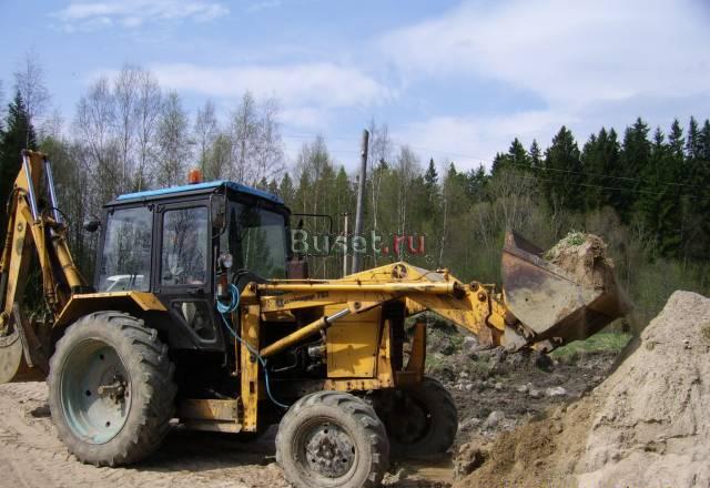 Экскаватор-погрузчик на базе мтз-82  2002 г.в Выборг