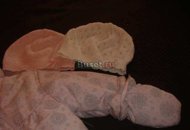 Комплект из двух шапочек Москва