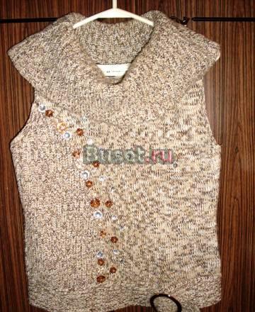 Жилетка с горлом-тёплая 46р Москва