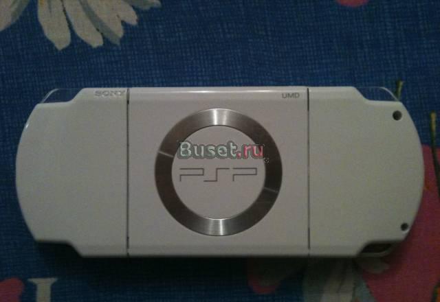 PSP 2008 с картой 4Gb Белая Москва