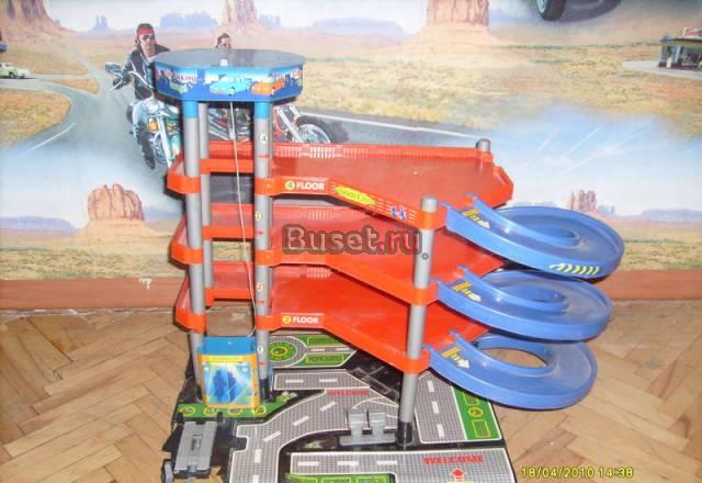 Парковка детская игрушечная,есть лифт Москва