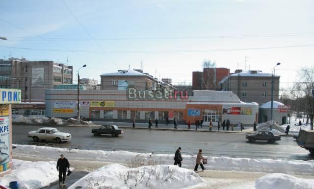 Площадь в т.ц. на оживленном перекрестке г. Ижевск Уфа