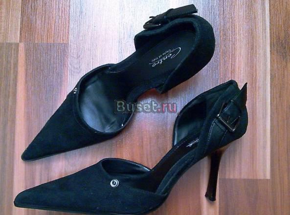 Новые Элегантные Туфли с декоративной застёжкой 37 Москва