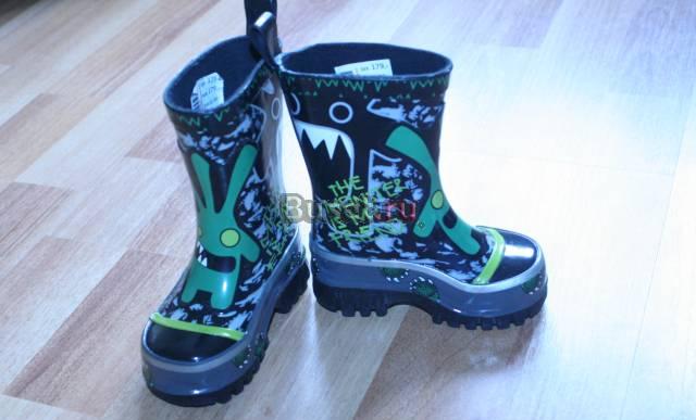 Новые резиновые сапоги на мальчика Санкт-Петербург